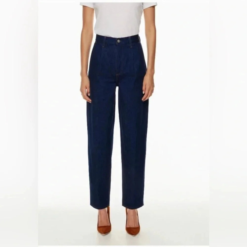 Aritzia Denim Forum Luanne High Rise Tapered Jean 24